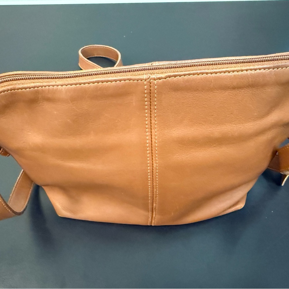 Coach vintage British Tan Leather crossbody Bag - Picture 1 of 9